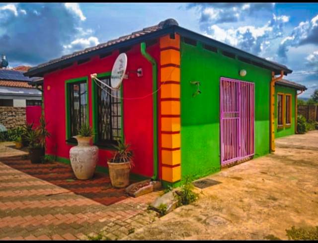 3 BEDROOM HOUSE FOR SALE IN THE ORCHARDS